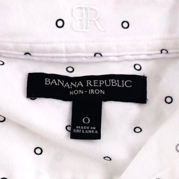 Banana Republic Women's White Sleeveless Button-Up Shirt Non-Iron Polka Dot sz 0 - Picture 2 of 5